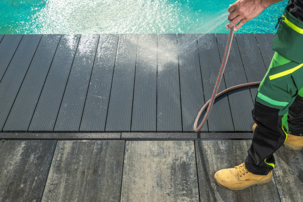 Best Roof Pressure Washing  in Lake Barrington, IL